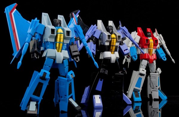 Maketoys Reveals Unofficial Masterpiece Skywarp And Thundercracker 14 (14 of 16)